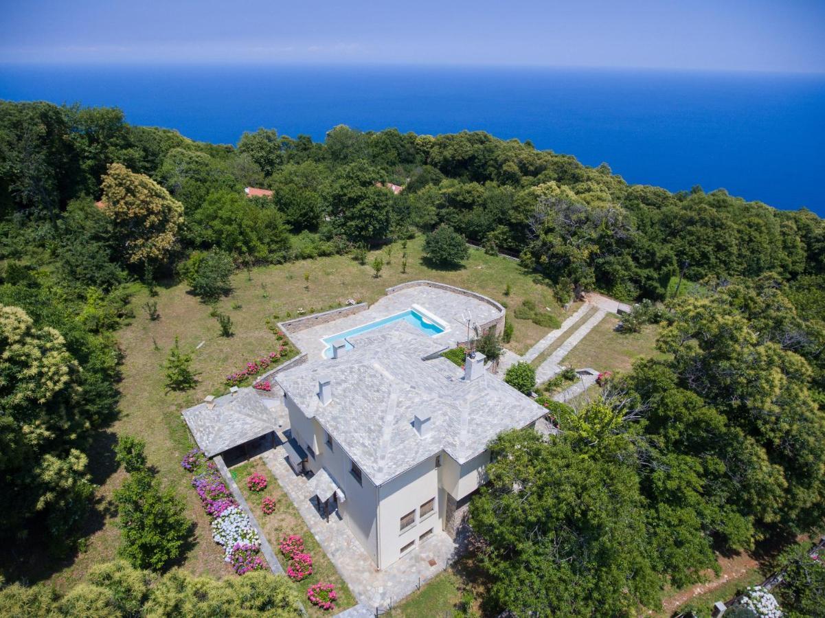 Luxury Villa With Pool In Tsagarada Luaran gambar